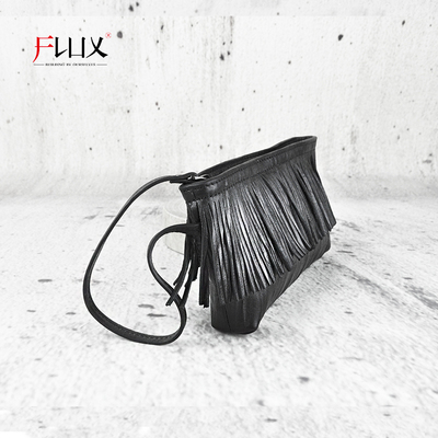 流 FLUX-蒋卓《荷》系列《大顺》东方极简暗黑流苏羊皮手机包