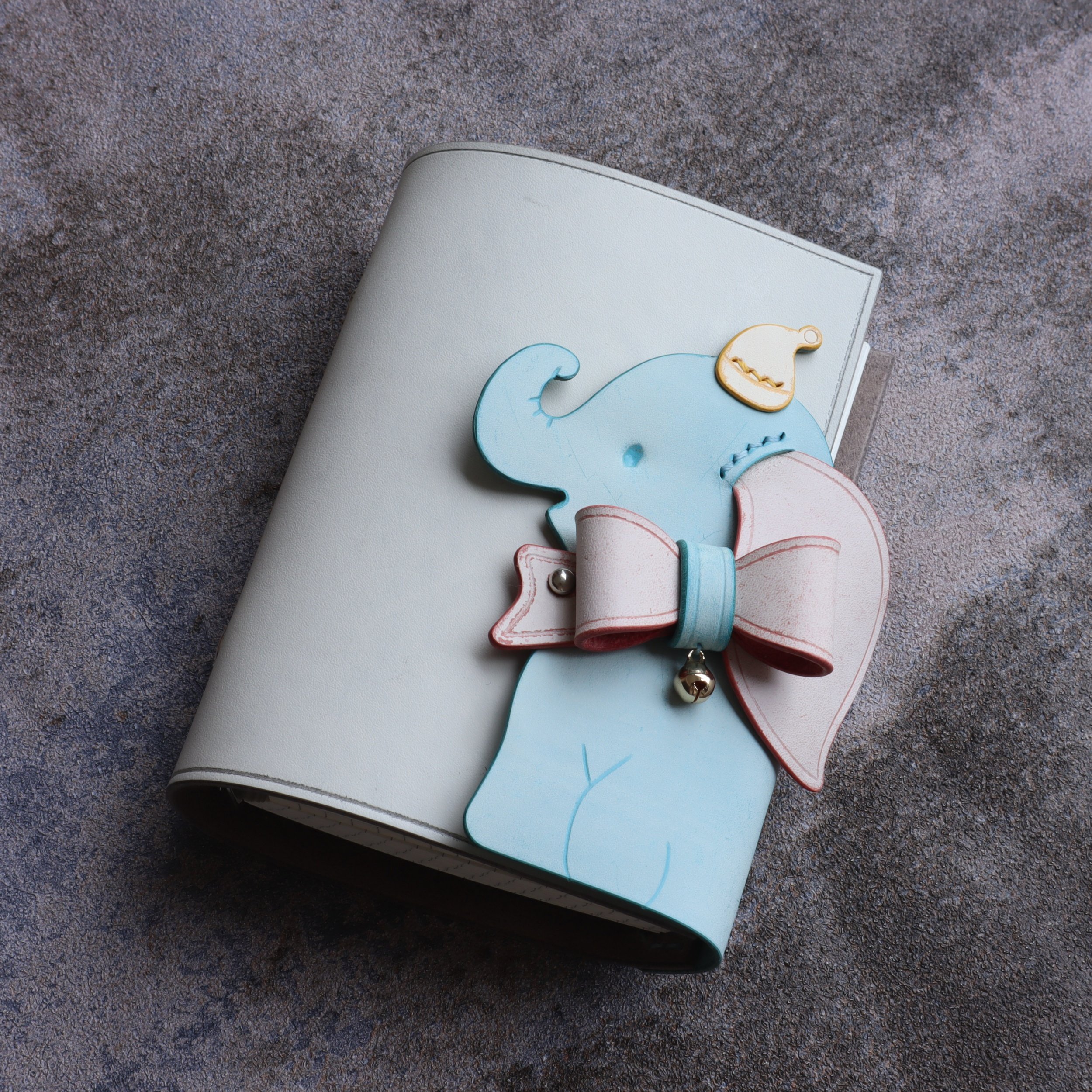 真皮治愈系小飞象少女手帐本