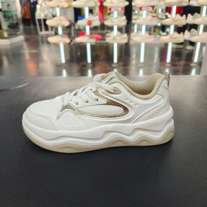 鸿星尔克女滑板鞋2026年春夏季新品轻便缓震透气百搭休闲运动鞋女