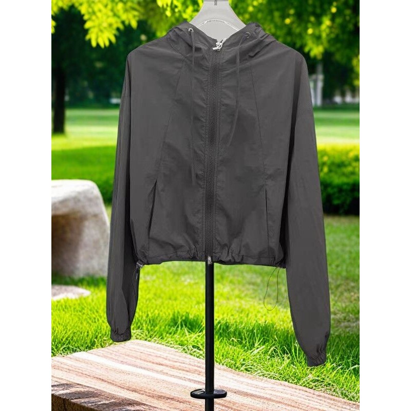 2025欧洲站纯色薄款防晒衣女款新款夏季连帽宽松轻薄冲锋衣短外套