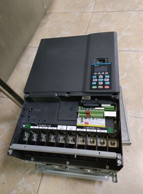 原装台达变频器 C2000 380V 75KW 55KW VFD750C43A 包好 九新