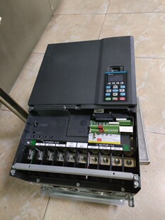 原装台达变频器 C2000 380V 75KW 55KW VFD750C43A 包好 九新