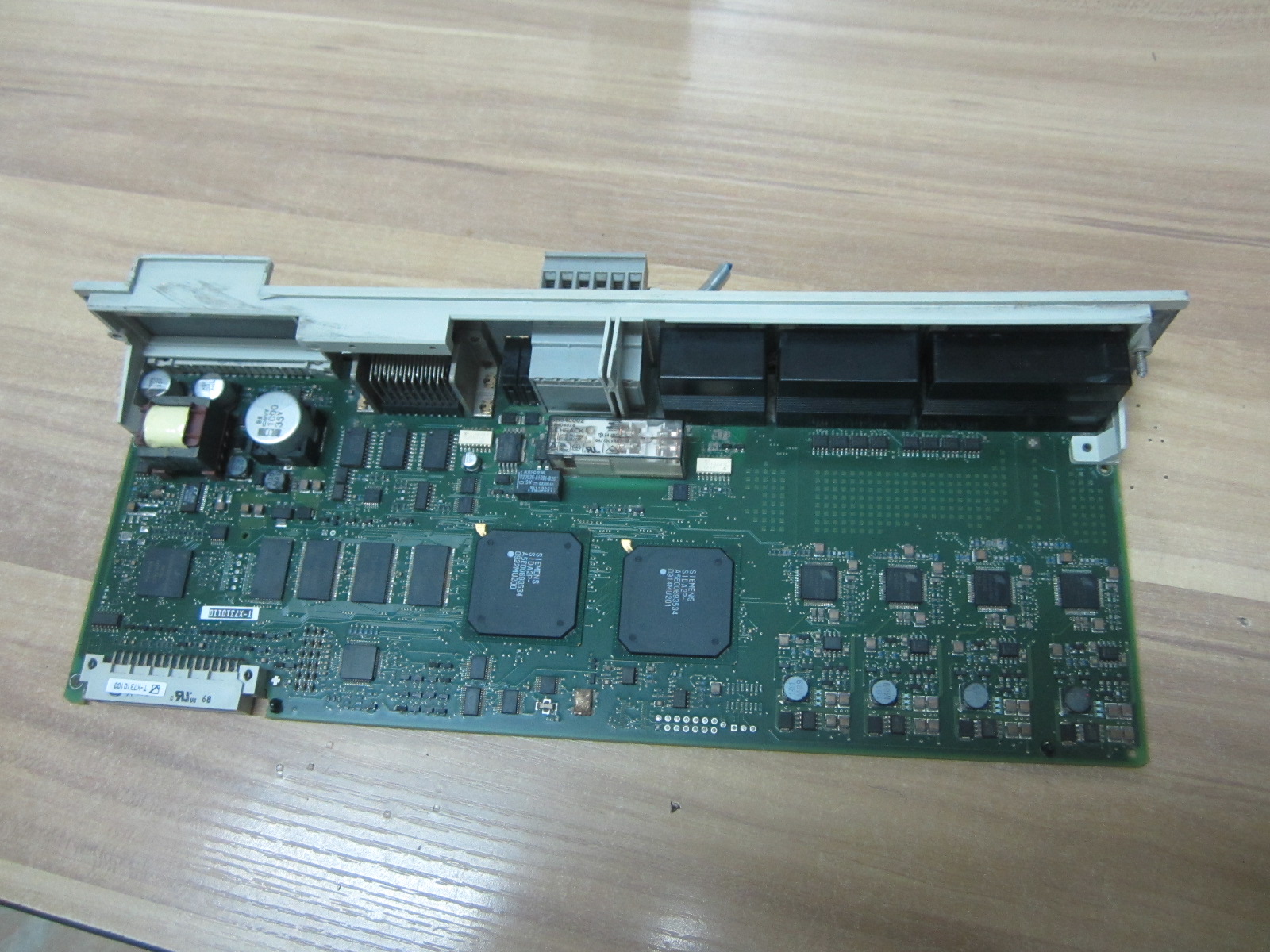 西门子伺服驱动器 轴卡 6SN1118-0DM33-0AA2 欢迎咨询议价