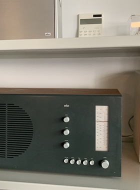 德国Braun中古 Dieter Rams 1958年设计 灰黑色RT20胆管收音机
