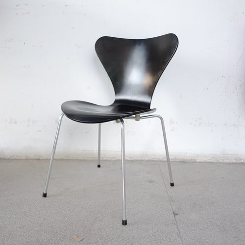 北欧Seven椅ArneJacobsen