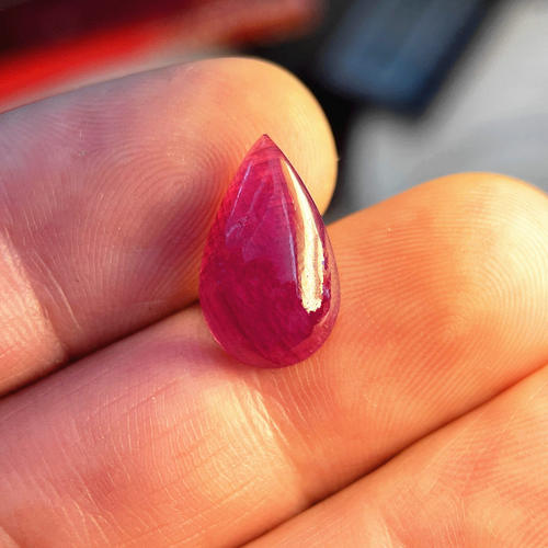 新品天然无烧红宝石水滴