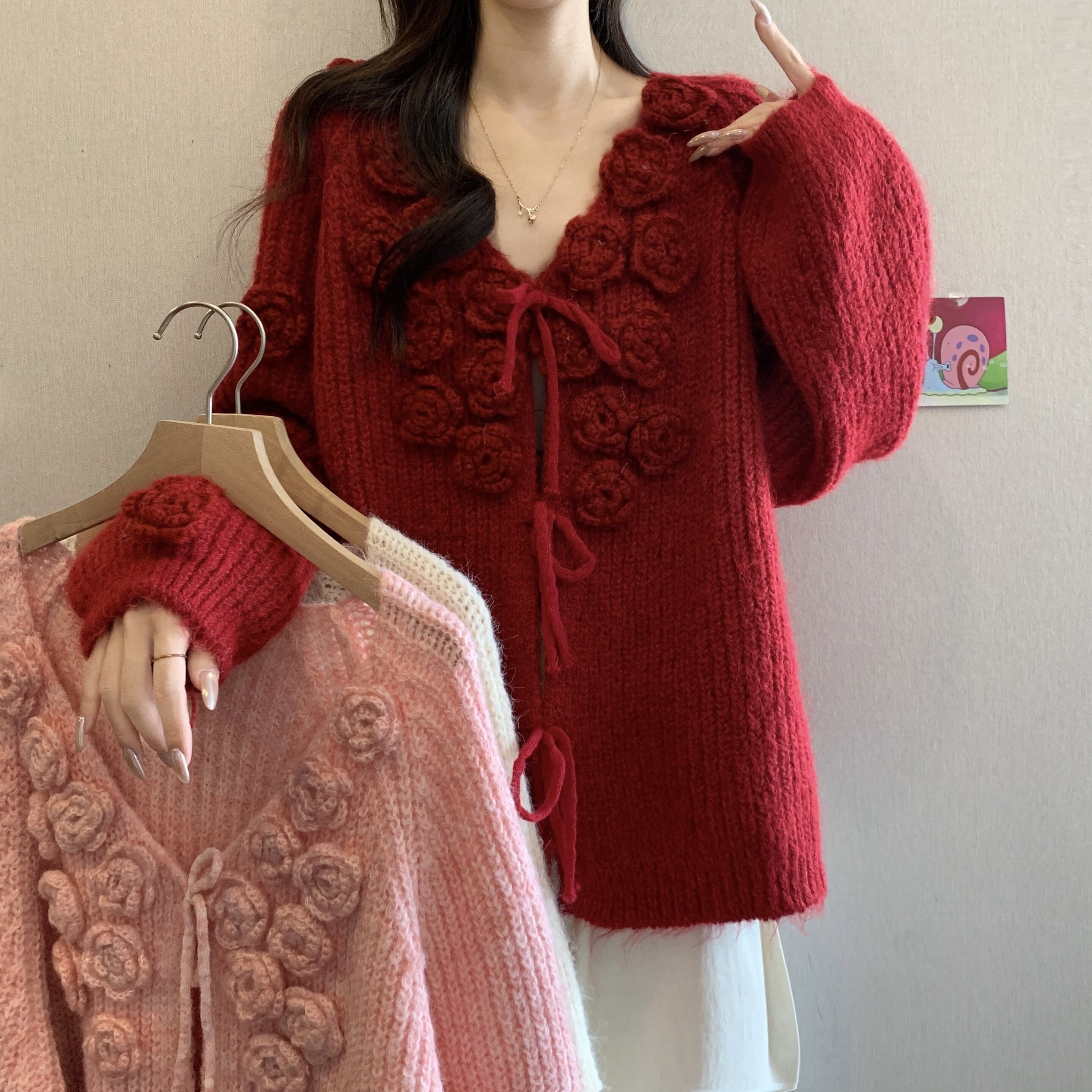 红色立体花朵毛衣外套女2025秋冬大码胖mm巨好看针织开衫圣诞上衣