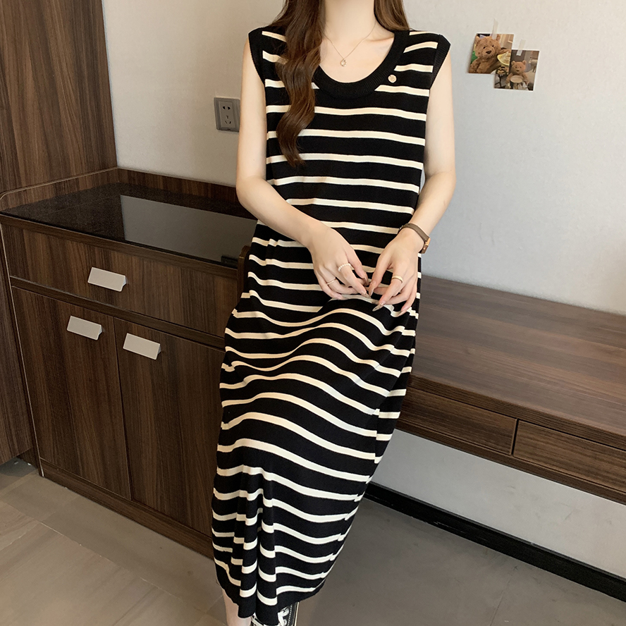 法式条纹针织吊带连衣裙女夏季大码胖mm遮肉宽松慵懒休闲背心裙子