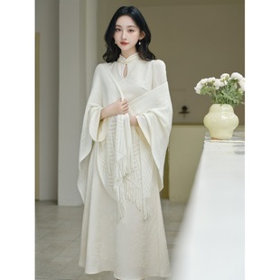 新中式配旗袍小披肩外搭高级感国风白色开衫斗篷披风裙子春秋季女