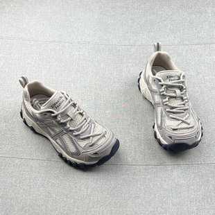 米新款~真皮网面防滑户外登山鞋女2026年春款轻便增高休闲老爹鞋