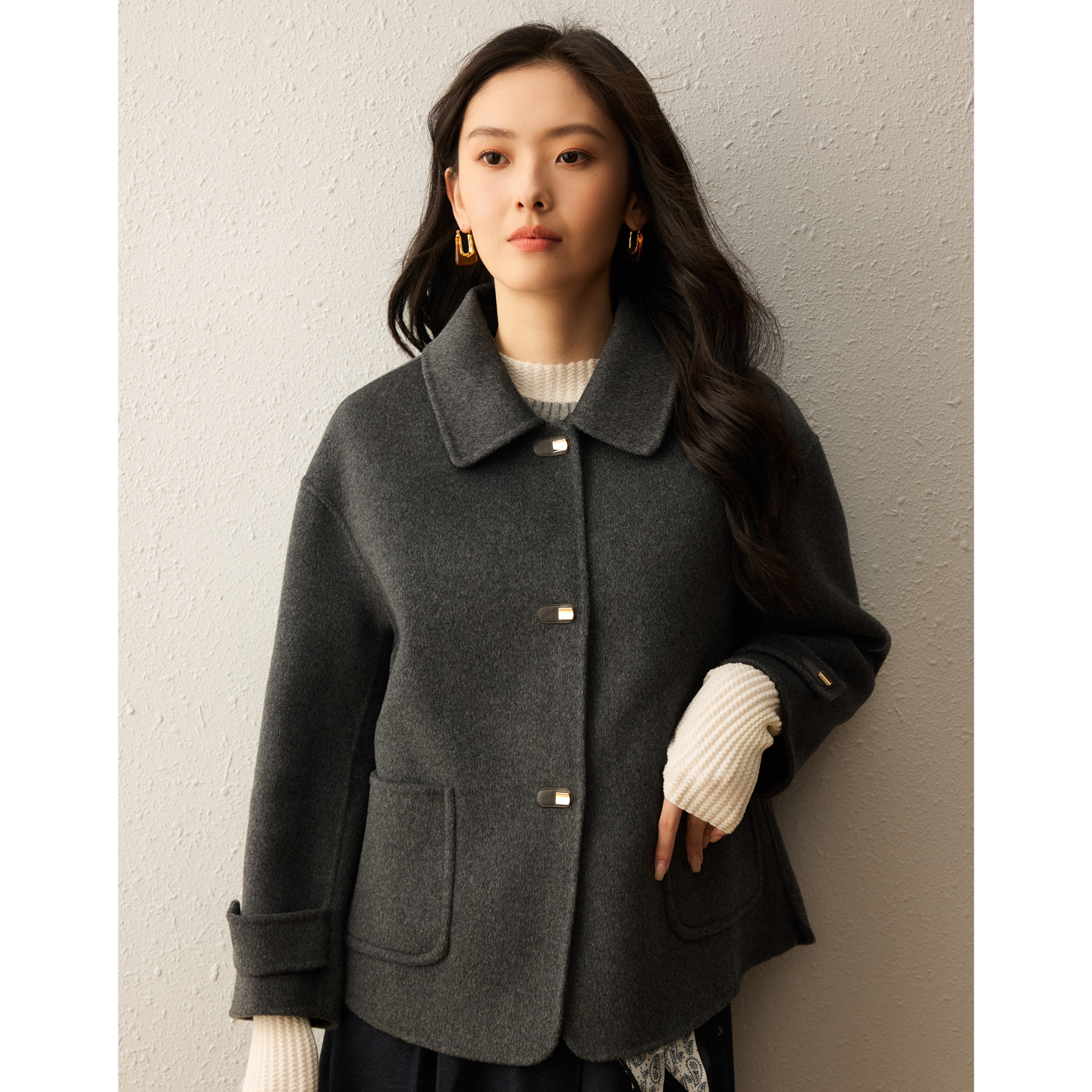 100棉羊毛双面呢短款大衣女