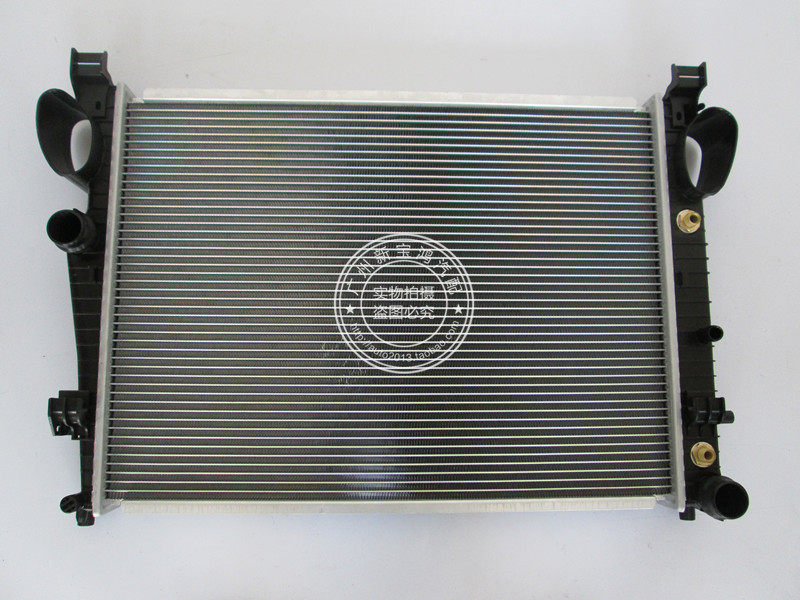 适用奔驰S级W220 S280 S300 S320 S350 S500 S600水箱 散热器