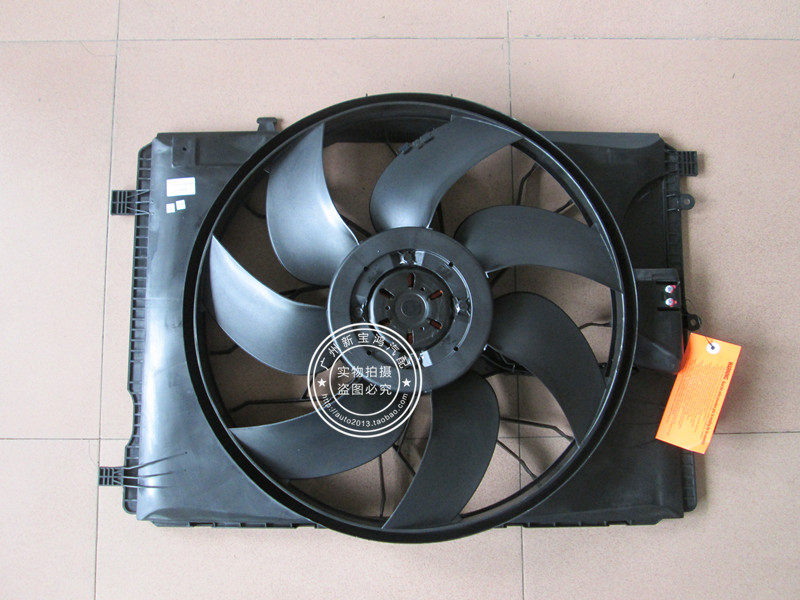 适用于奔驰C级W204风扇C300水箱C180电子扇C200空调C260散热C280