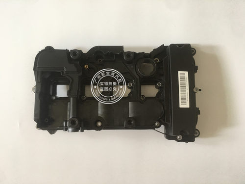 适用于奔驰W204 W212 W207 C180 C200 C260 E180 E260气门室盖