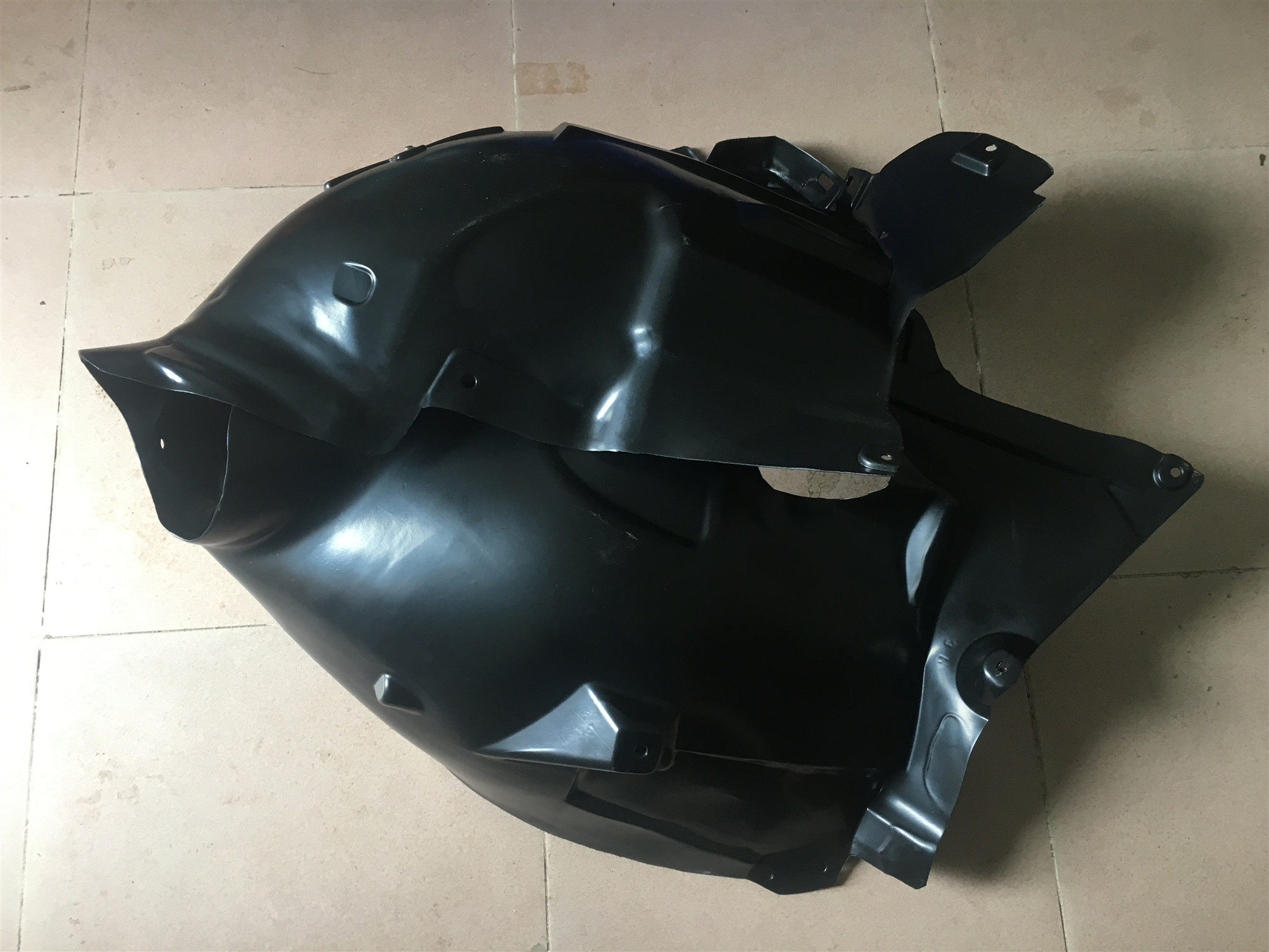 适用奔驰w246 w117 w176 b180 b200 a160 a180叶子板内衬cla220