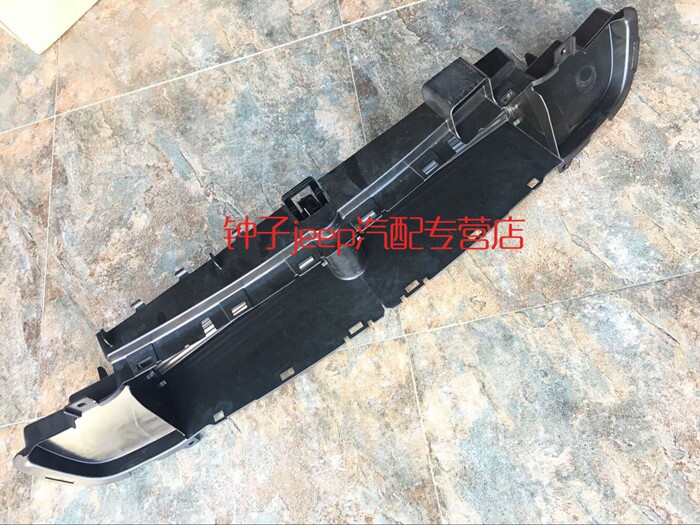 适用于jeep 自由光前保险杠保险杠