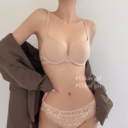 一秒穿出蜜桃胸~光面无痕内衣