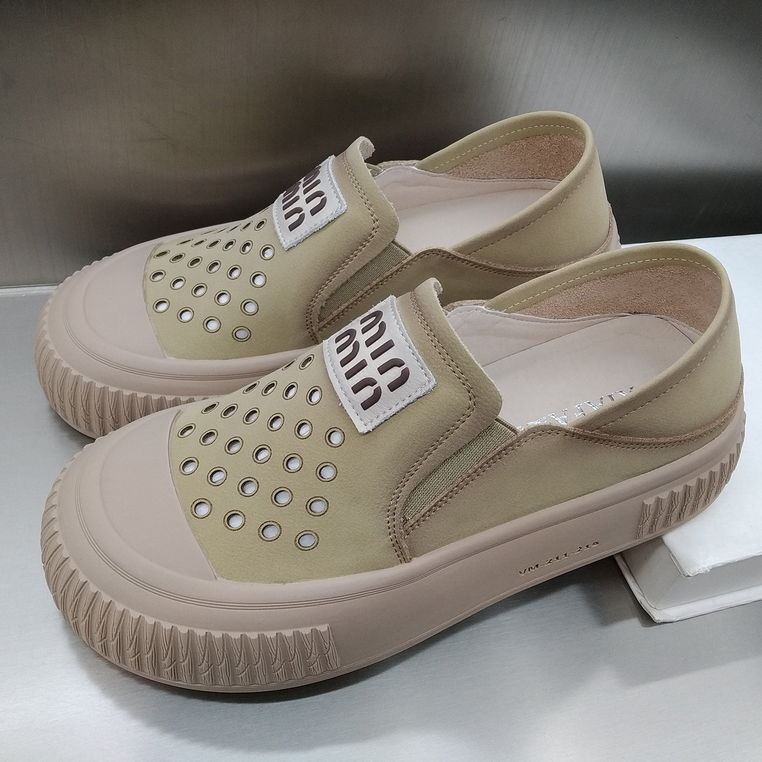 夏发女鞋2024夏季松糕厚底增高老爹运动休闲真皮洞洞镂空透气凉鞋