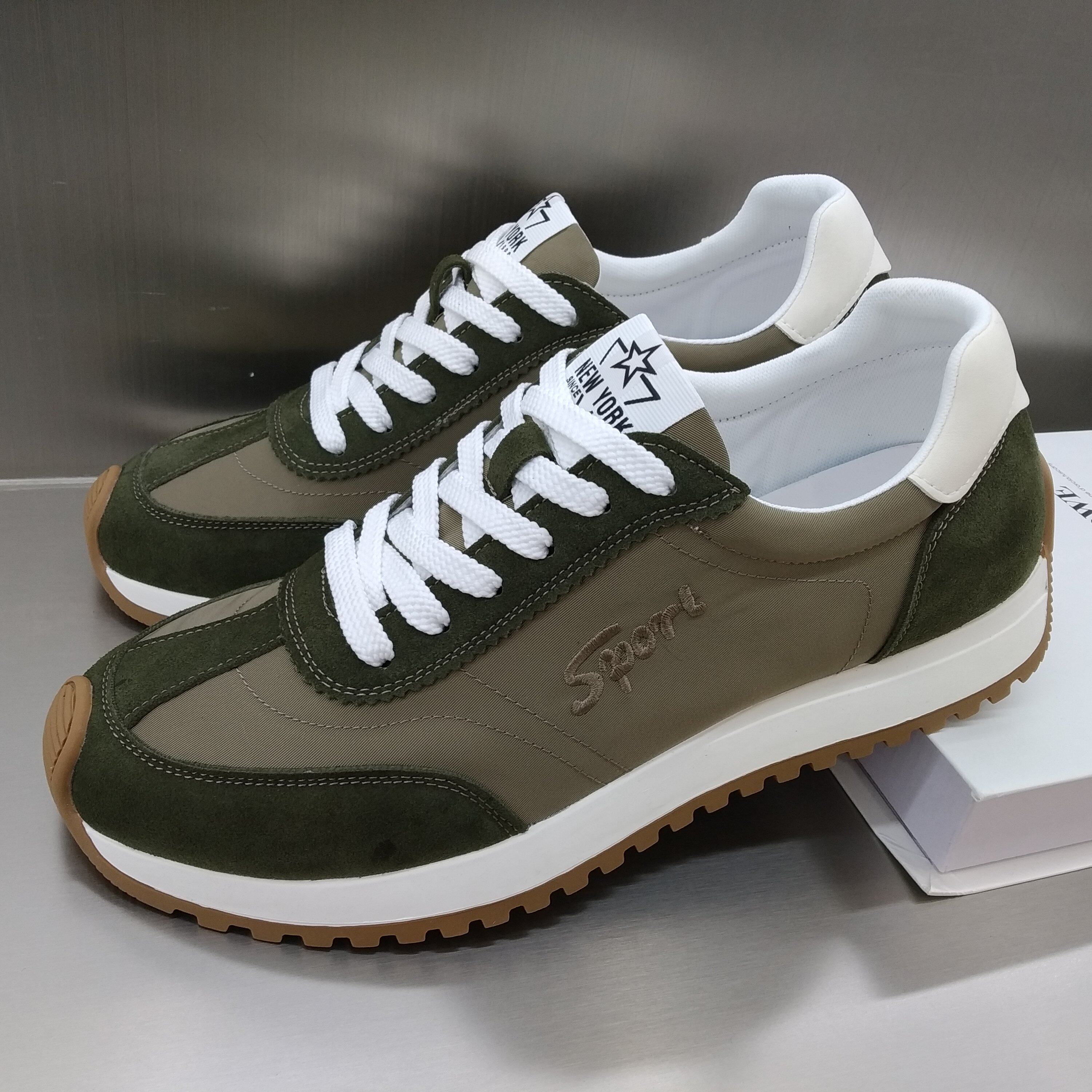 夏发真皮男鞋2026夏季透气平底板鞋男士软底运动鞋休闲鞋德训鞋潮