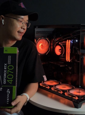 航嘉S970满天星海景房主机搭配R7-7800X3D 32G 1TB RTX4070S 12GB