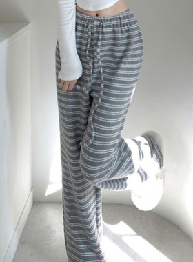 韩国东大门新品 很有氛围感显身材低饱和灰色显瘦条纹阔腿裤ze