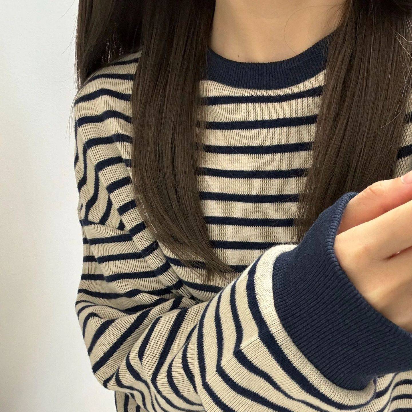 设计感拼接撞色条纹套头卫衣女秋