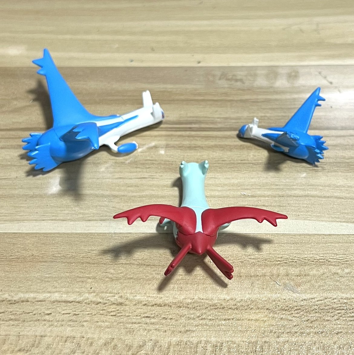 神奇宝贝口袋怪TOMY老版手办拉帝亚斯 拉蒂欧丝红蓝水都公仔摆件