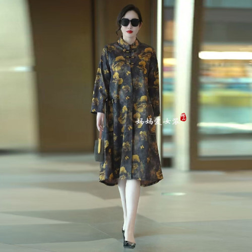 高品质！气质妈妈国风盘扣风衣女