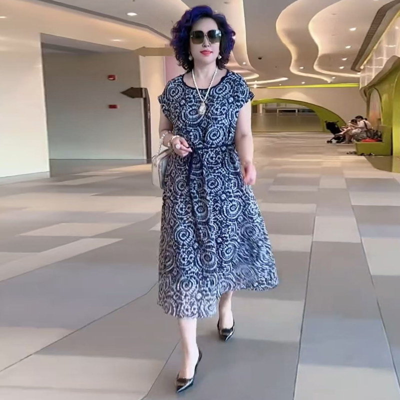 高级感时尚减龄连衣裙女2026夏季新款宽松遮肉气质减龄乔其纱长裙