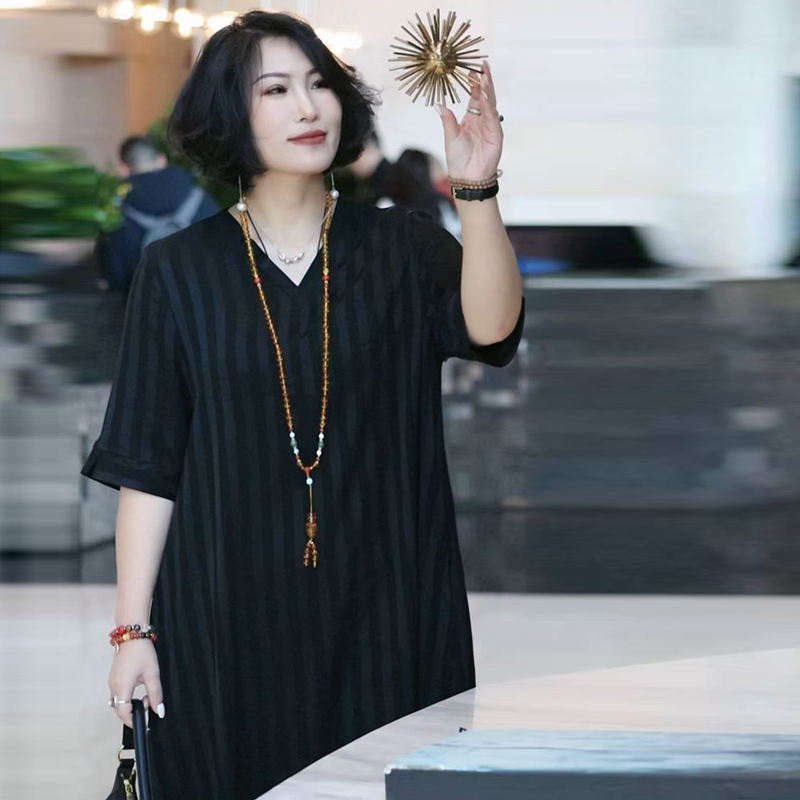 高端大码女装高级人丝连衣裙女士妈妈夏装短袖真丝宽松大码长裙子
