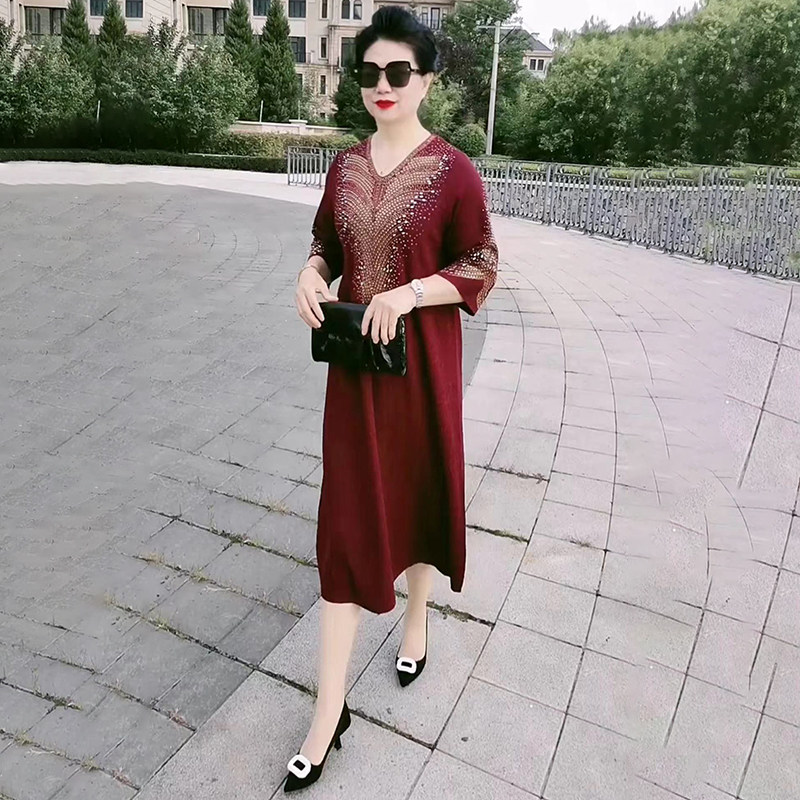 气质烫钻妈妈针织裙大码宽松裙子