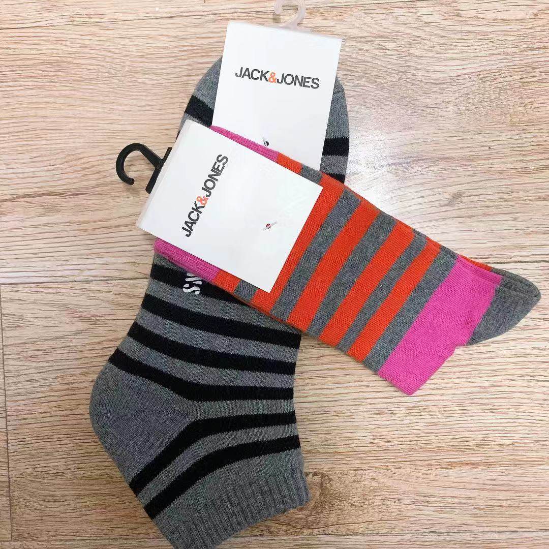 包邮专柜正品配饰 秋冬男士袜子加厚舒适吸汗运动 条纹中短筒棉袜