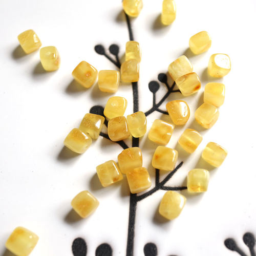 琥珀蜜蜡小方块珠子项链