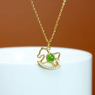 S925纯银摇摇小马项链女和田玉碧玉吊坠生肖马挂件你可调节锁骨链