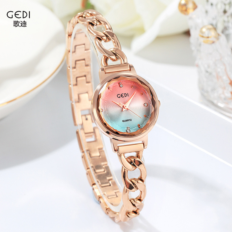 歌迪时尚轻薄小盘ins风渐变色腕表女士个性牛仔链防水石英手表