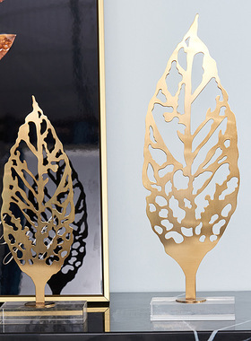 现代简约创意镂空金属树叶摆件欧式样板间电视柜书房办公室装饰品