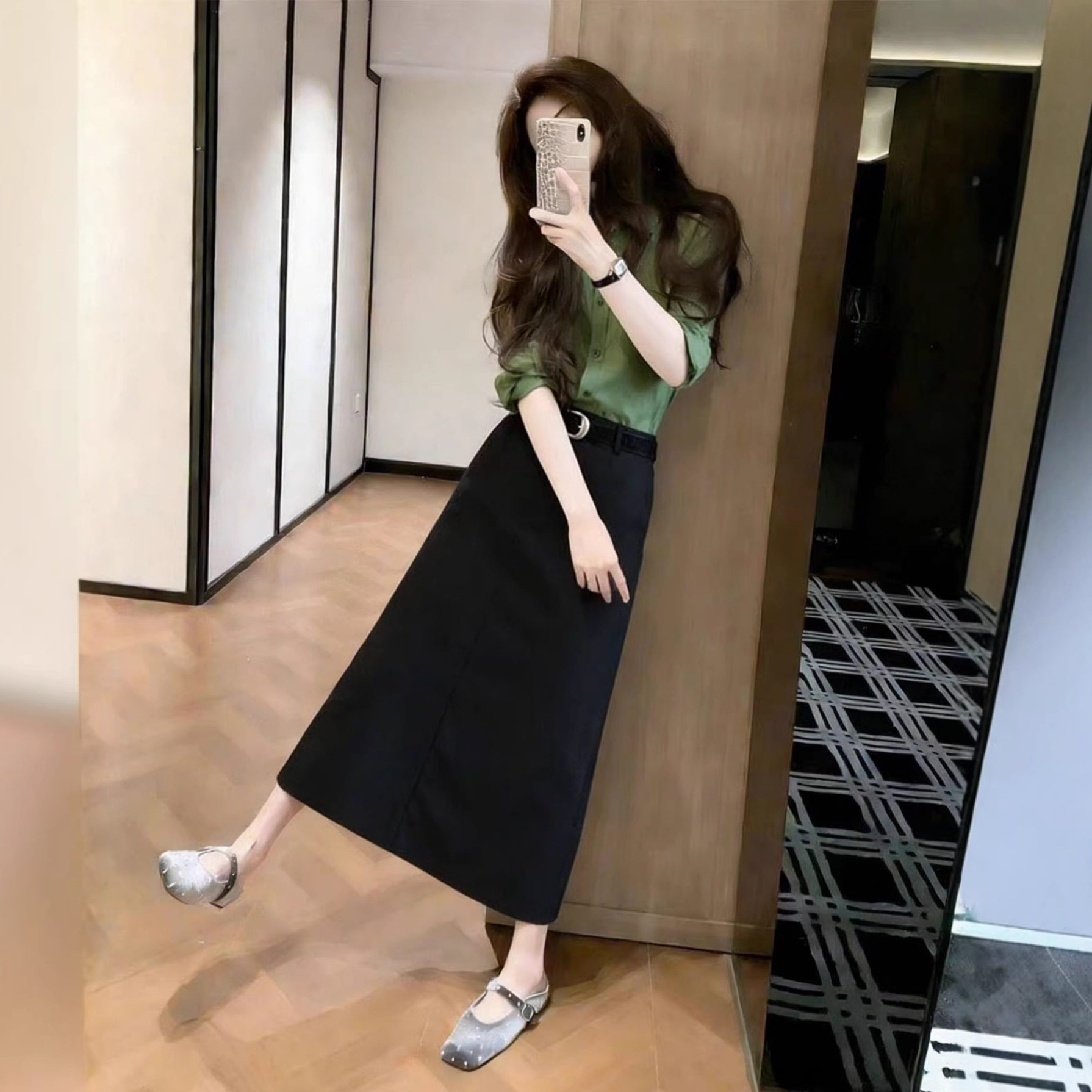 春季轻奢御姐绿色衬衫裙套装