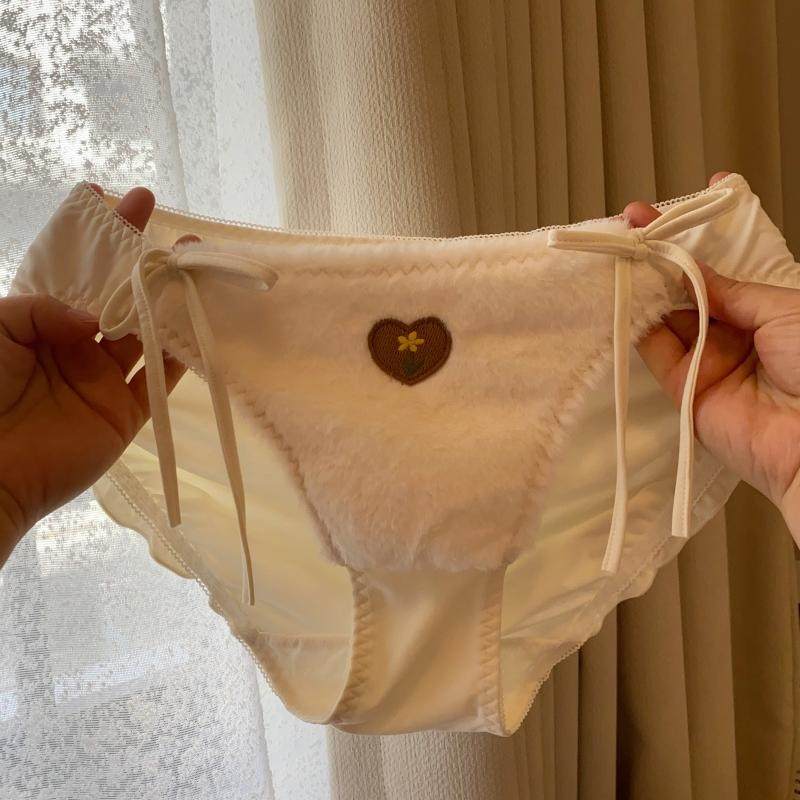 秋冬新款暖暖毛茸茸刺绣爱心高开叉蝴蝶结绑带低腰女士三角内裤,女士内衣/男士内衣/家居服,女三角裤,淘宝优惠券,粉丝福利购,淘宝优惠卷