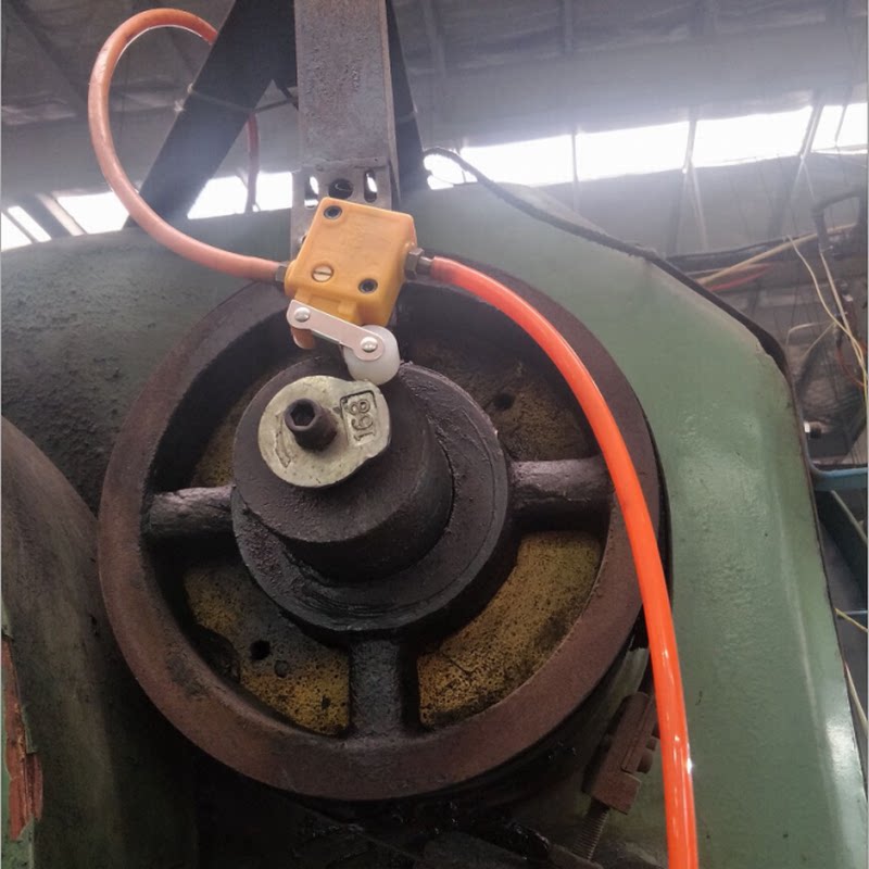 黄色塑料喷射器空气喷射器气动机械阀 802 2分牙冲床吹气阀元件