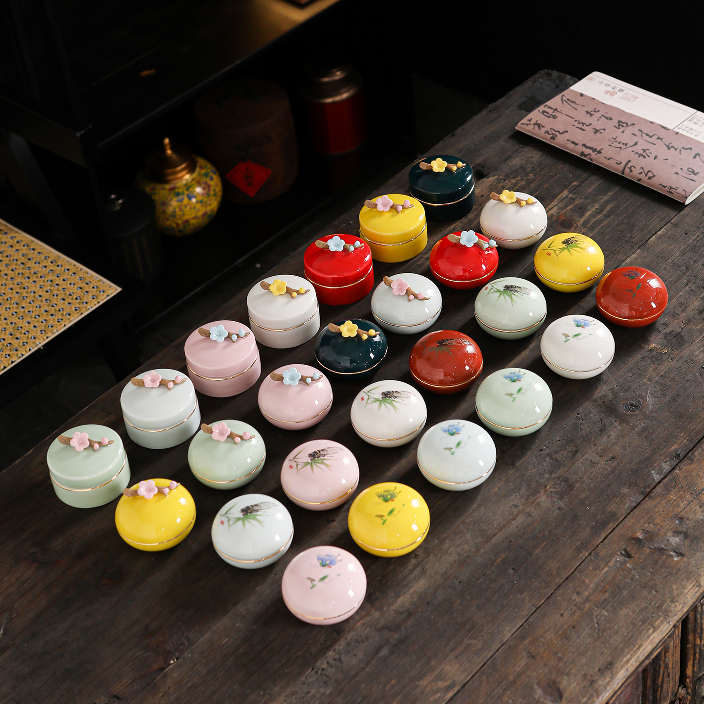 手工捏花陶瓷罐口红胭脂盒