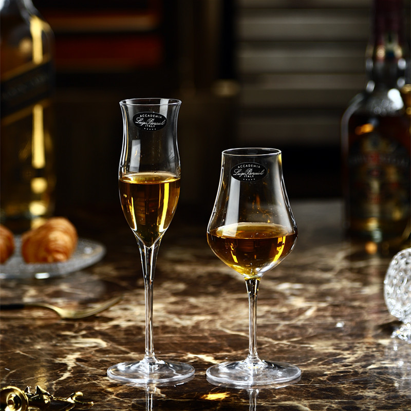 意大利进口水晶闻香杯品鉴杯洋酒干邑杯威士忌品酒杯收香杯甜酒杯