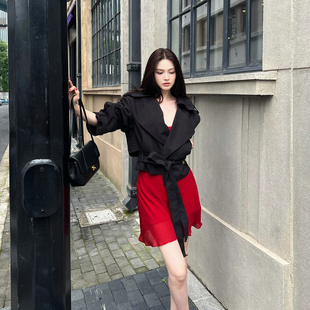 Lienni2026夏秋新款气质百搭修身显瘦黑色廓型翻领短风衣外套女