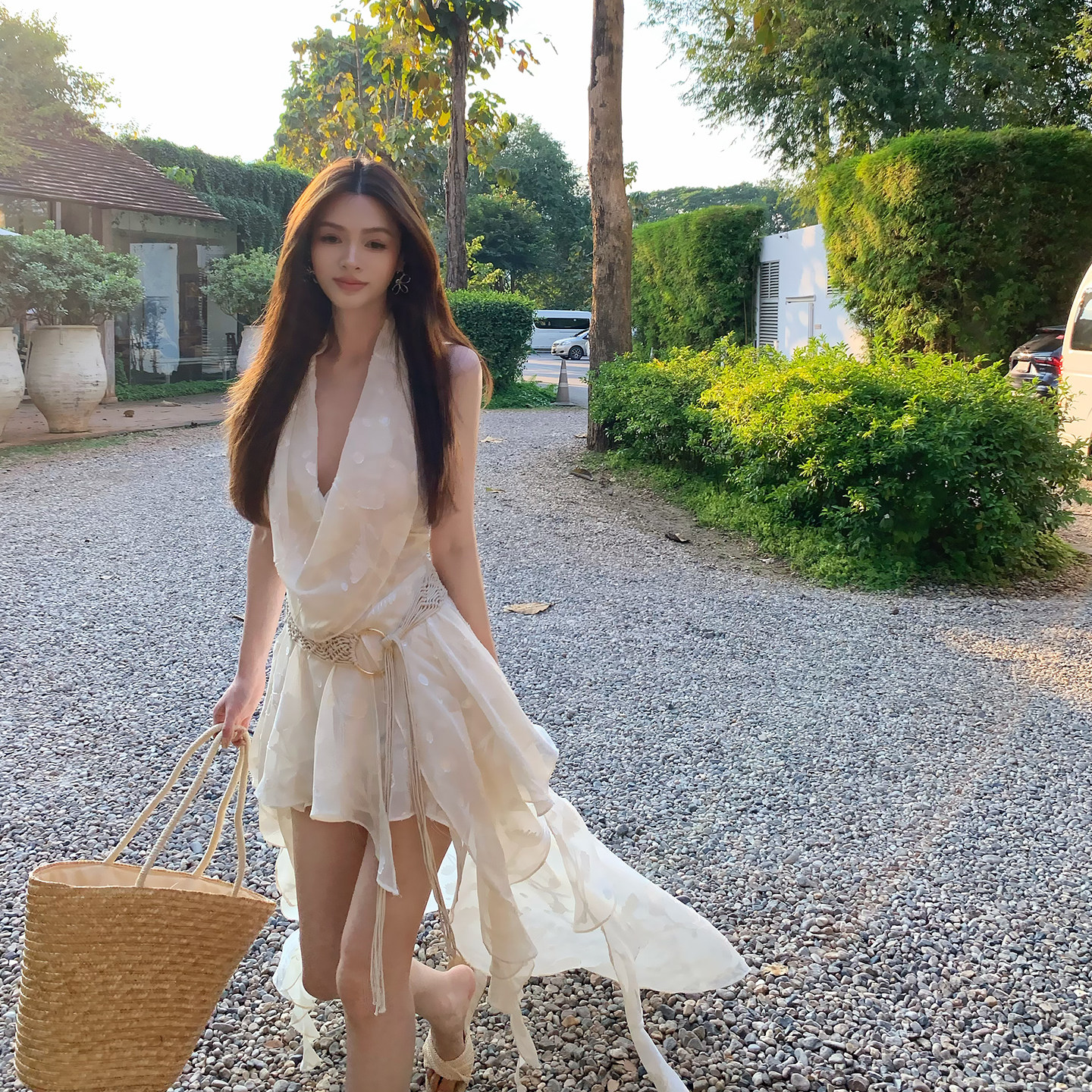 Lienni落日蔓藤2026新款气质高腰显瘦拼接鱼尾长款挂脖连衣裙女,女装/女士精品,连衣裙,淘宝优惠券,粉丝福利购,淘宝优惠卷