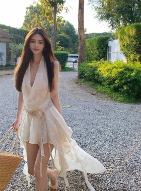 Lienni落日蔓藤2026新款气质高腰显瘦拼接鱼尾长款挂脖连衣裙女