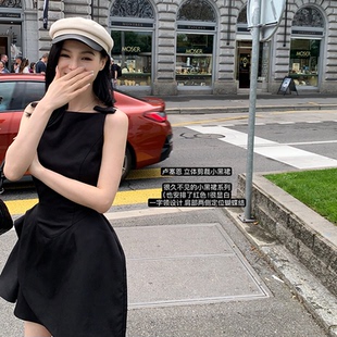 连衣裙 Lienni卢塞恩 立体剪裁小黑裙女夏季 新款 收腰显瘦气质无袖