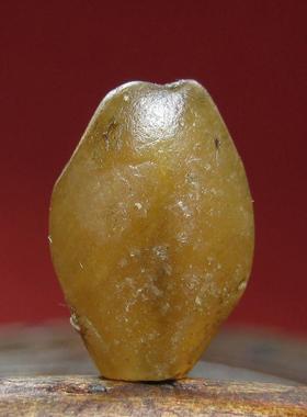 唐色老地方玉菱形板古董文玩配珠