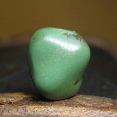 高瓷油润老绿松石随形珠西亚古珠