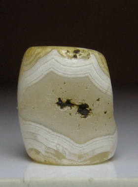 千年老灰皮缠丝水晶玛瑙8.5×10