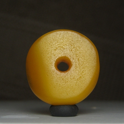 橘皮纹鸡油黄老蜜蜡饼子古董配珠