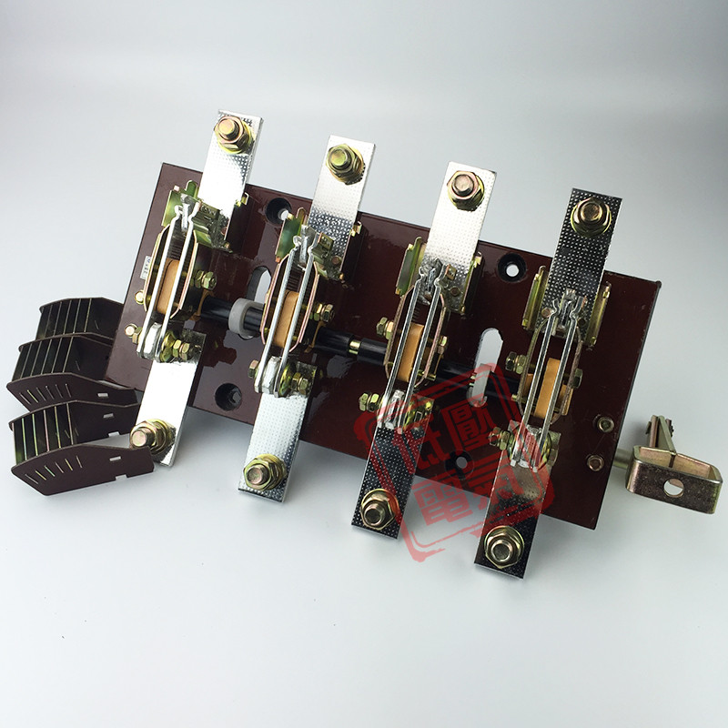 hd12b-600a/41 4p三相四线 单投开启式刀开关杠杆侧操隔离闸刀40